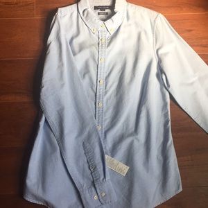Tommy Hilfiger Classic Fit Dress Shirt (Size Med)